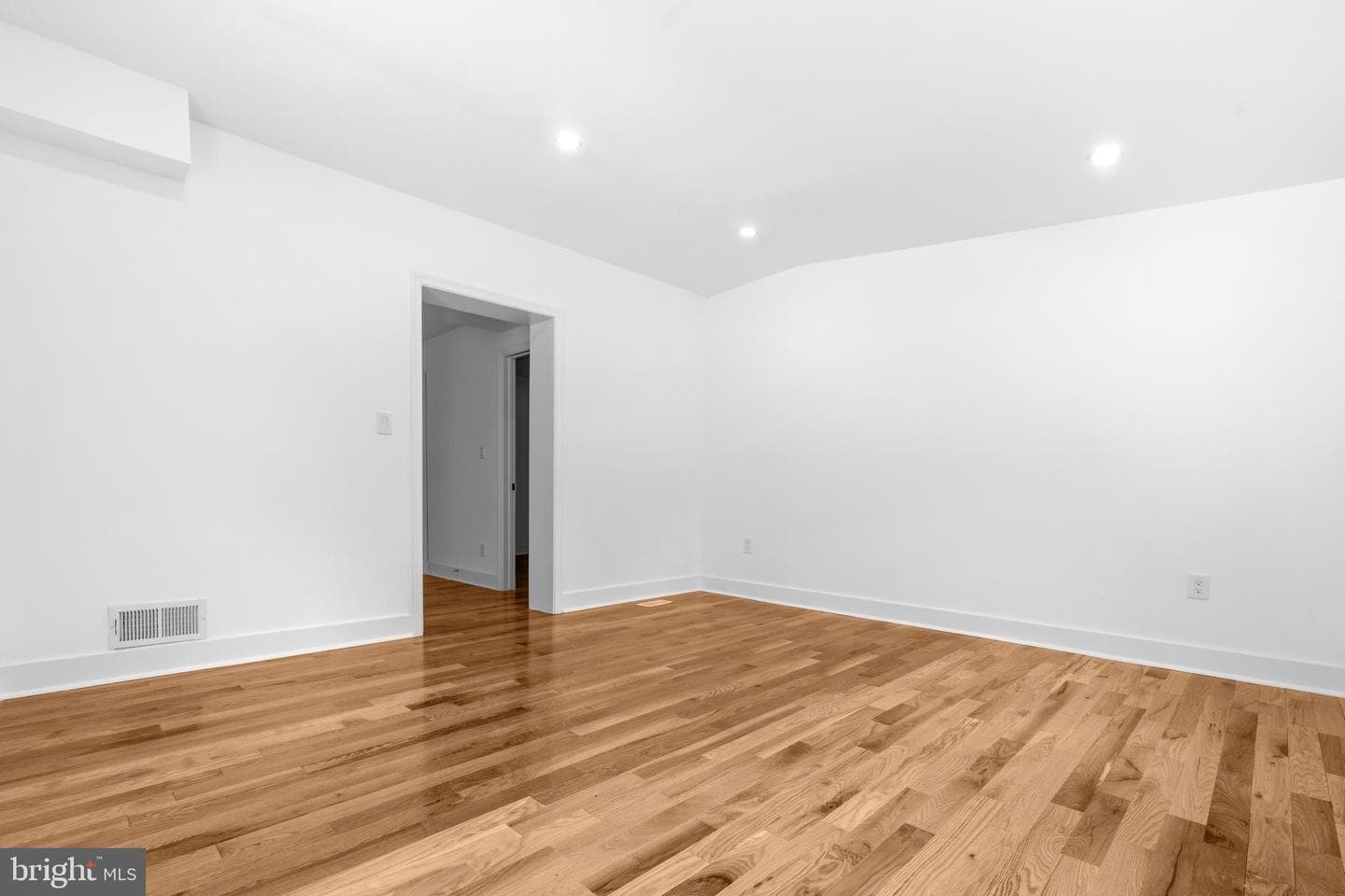 9828 Watts Branch Drive photo 22