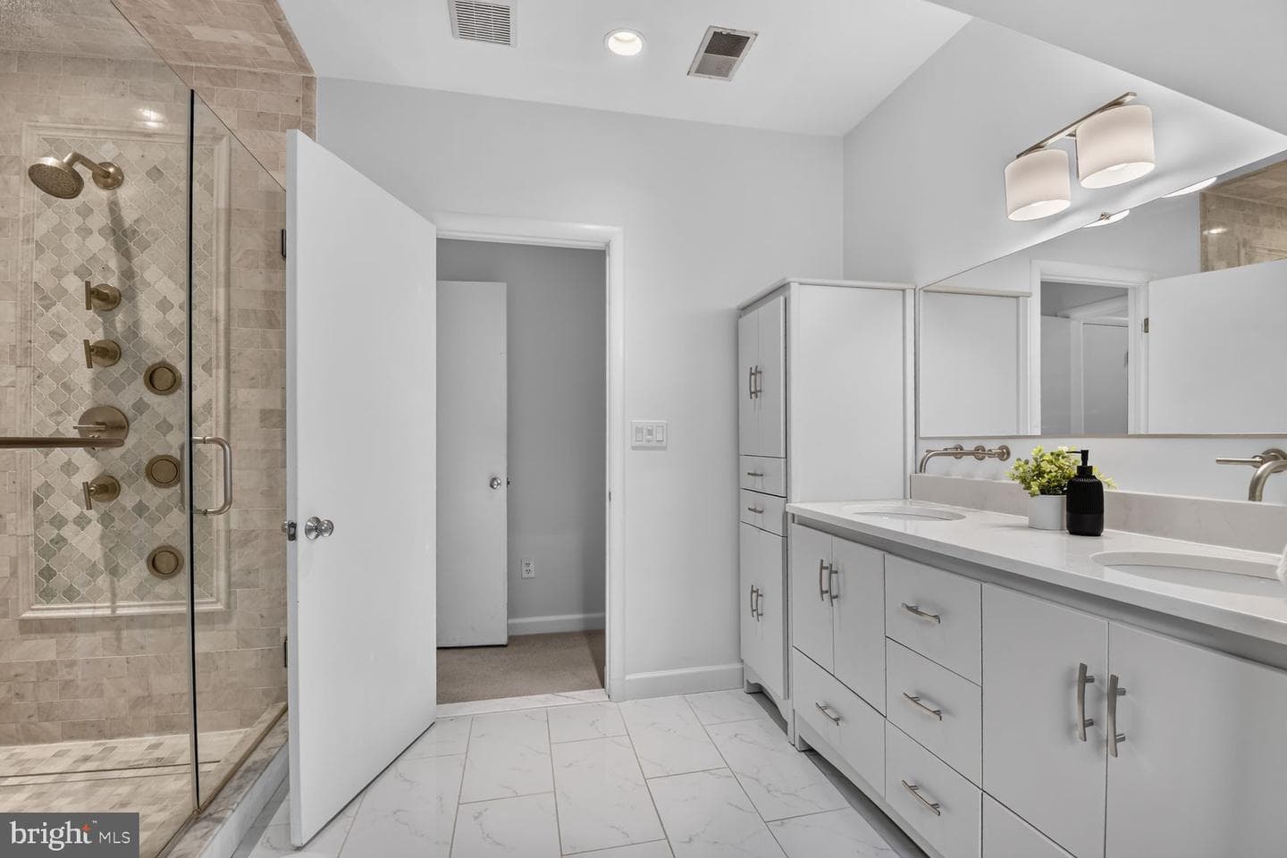 9305 Linden Avenue photo 27
