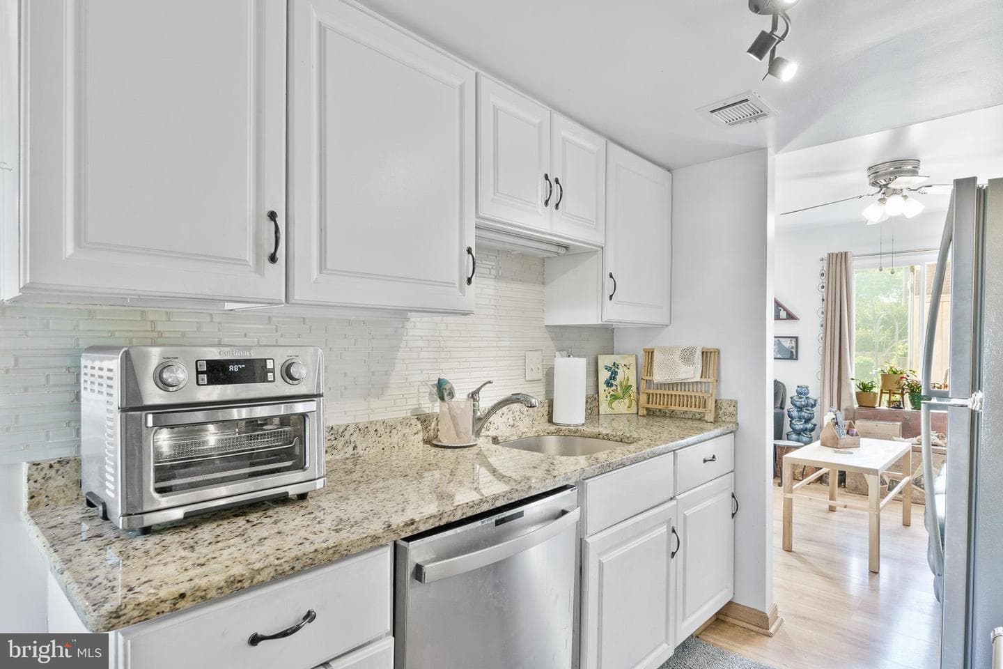 19420 Thomas Farm Road photo 2