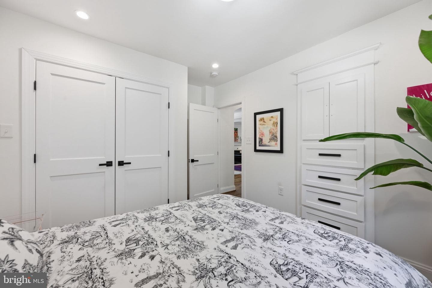 6729 Eastern Avenue photo 11