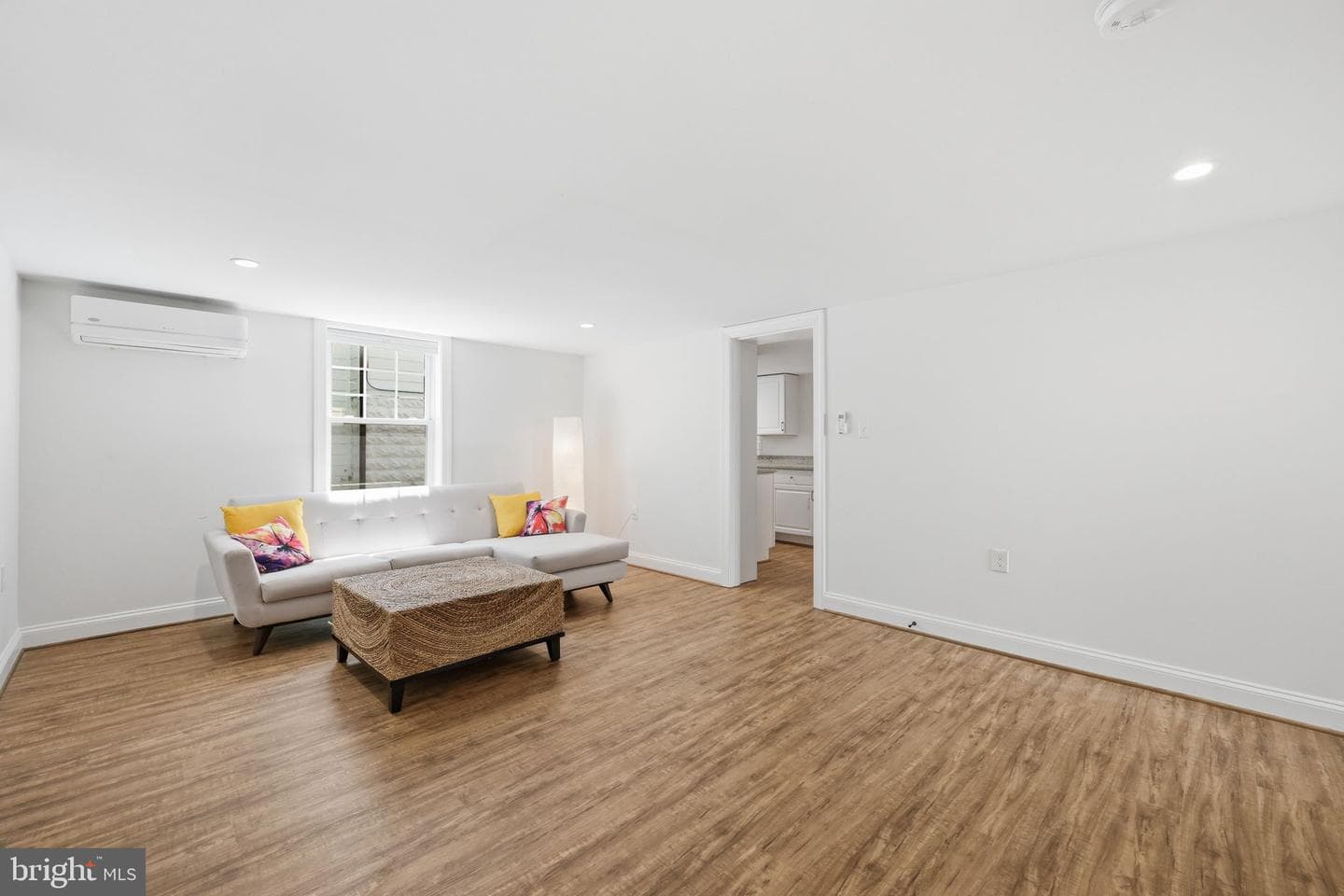 6729 Eastern Avenue photo 25