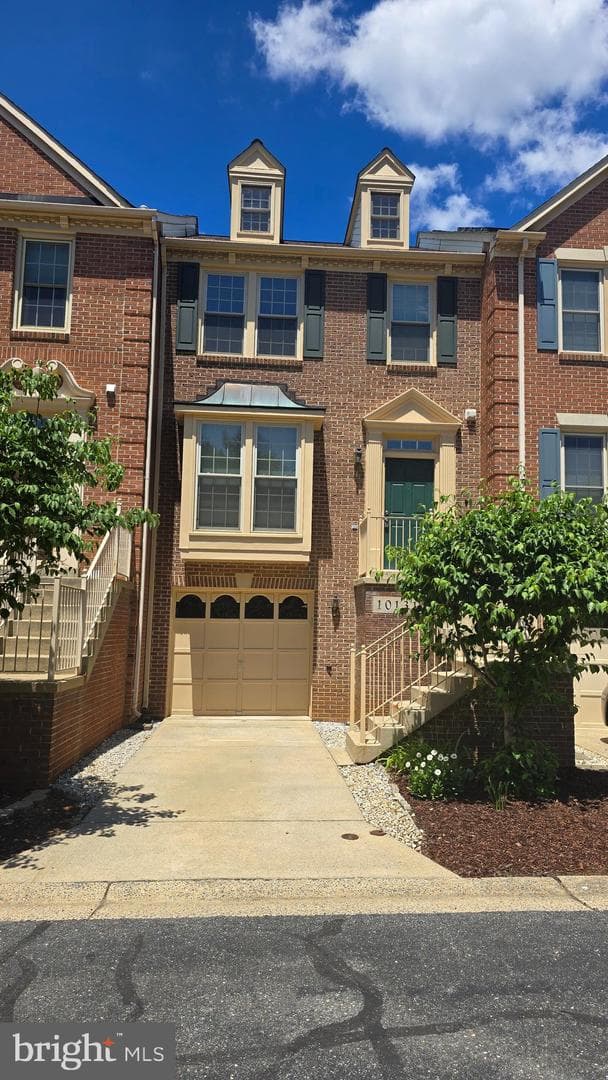 10131 Treble Court, Rockville