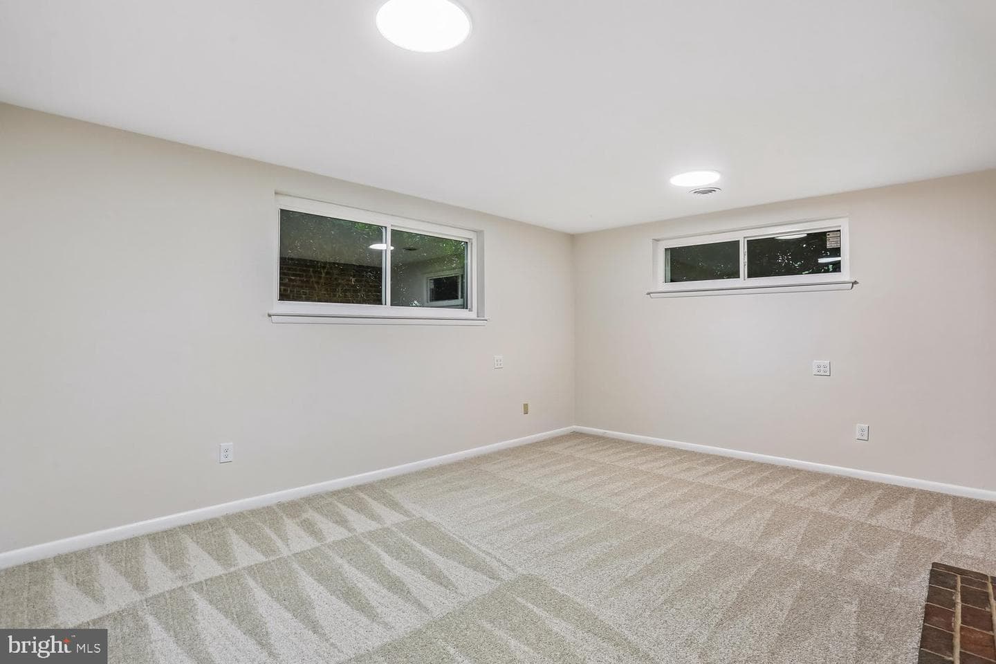 907 Hoyt Street photo 43
