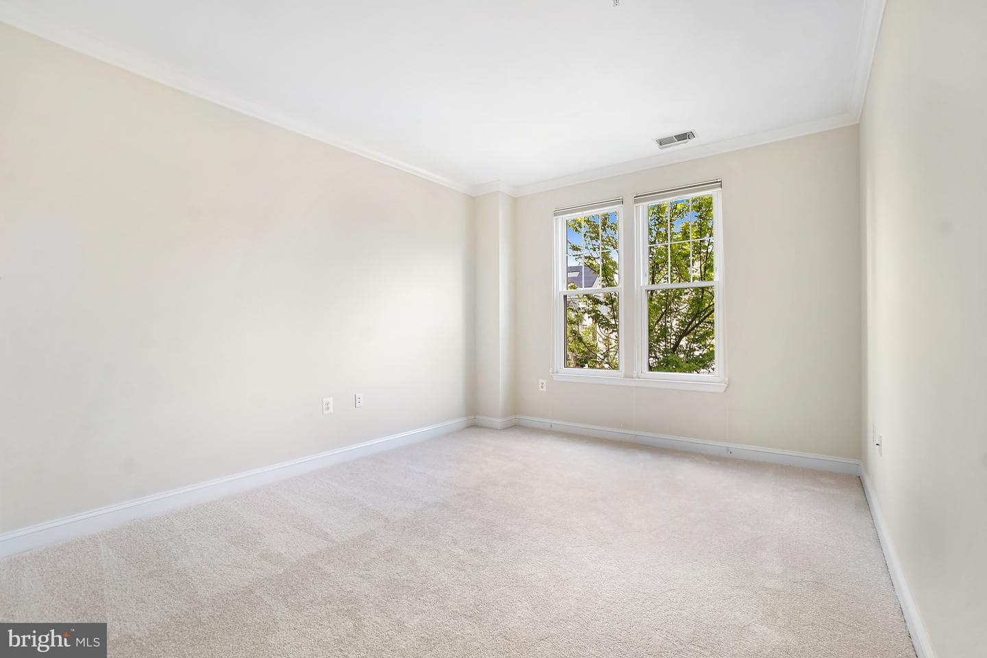 501 King Farm Boulevard #207 photo 35
