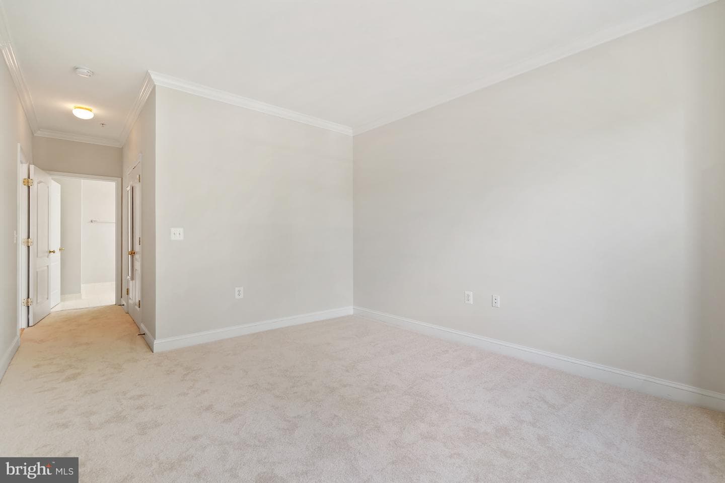 501 King Farm Boulevard #207 photo 37