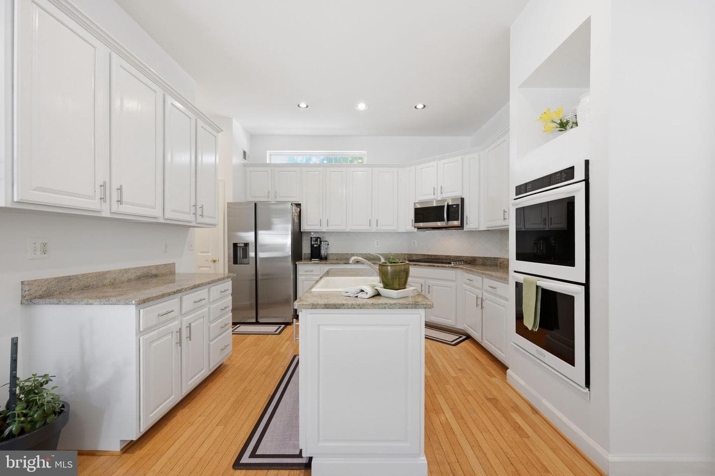 308 Barnside Place photo 20