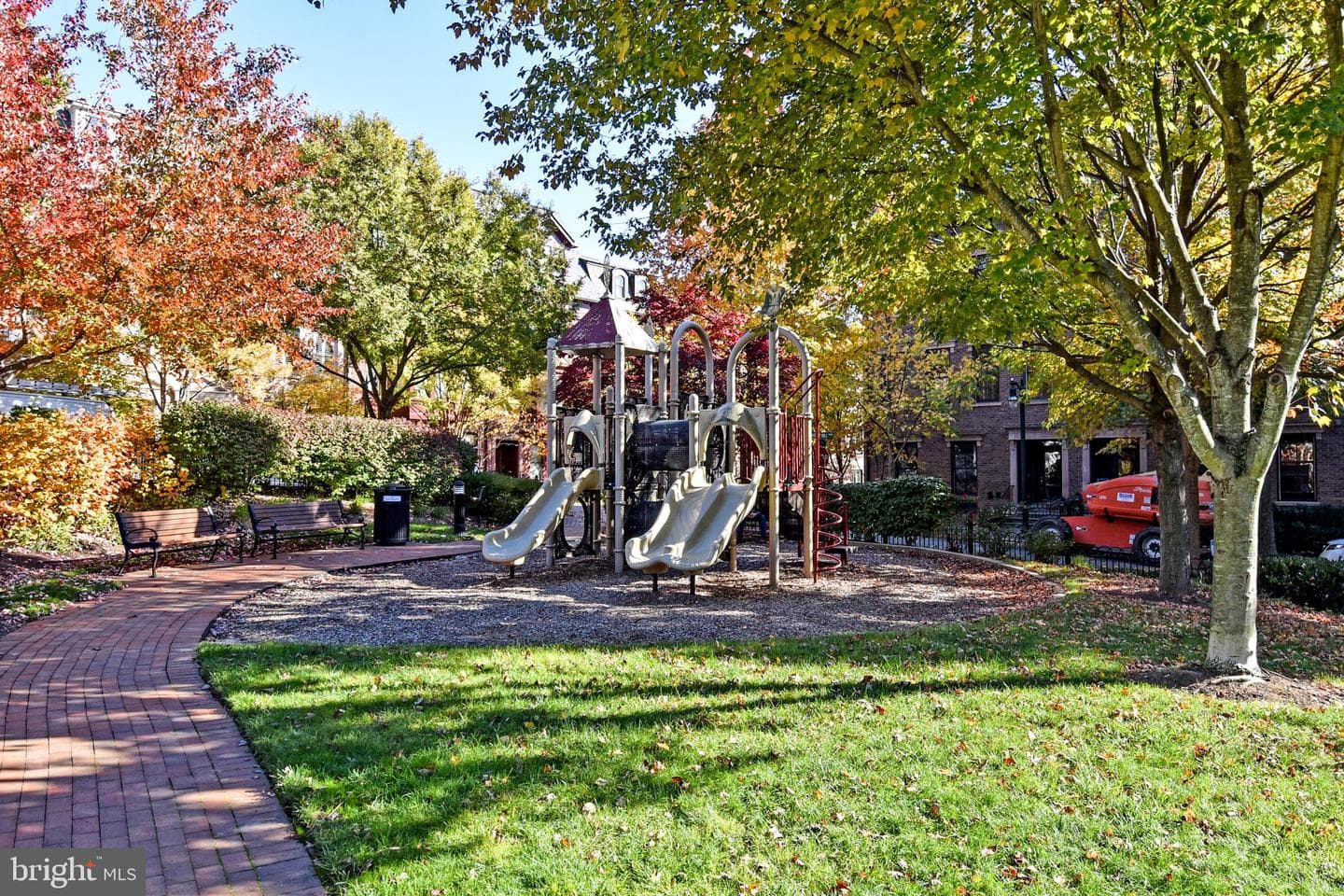 12525 Linda View Lane photo 7