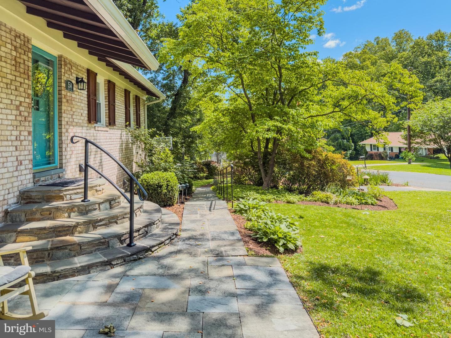 1514 Ainsley Road photo 3