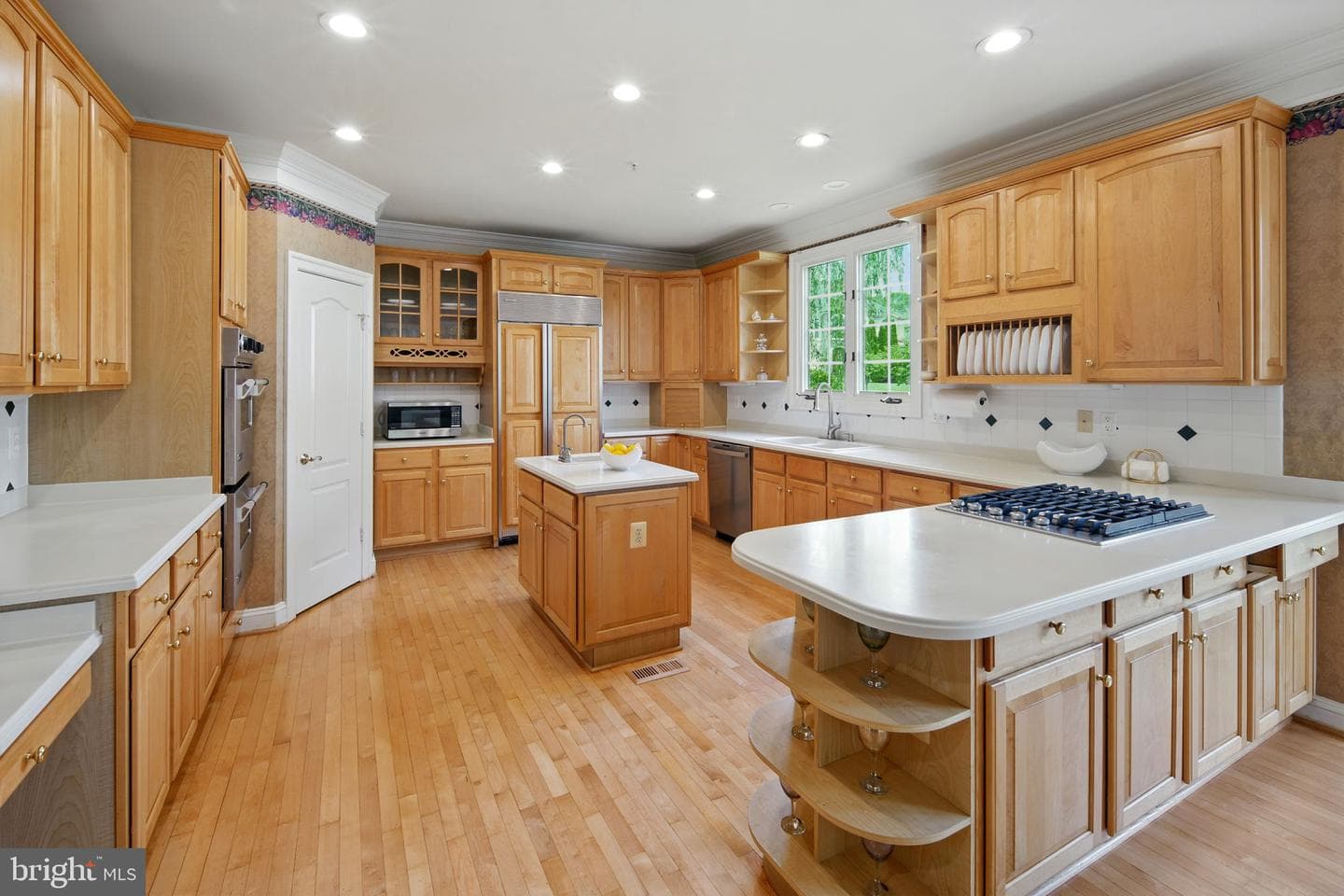 6211 Yorkshire Terrace photo 10