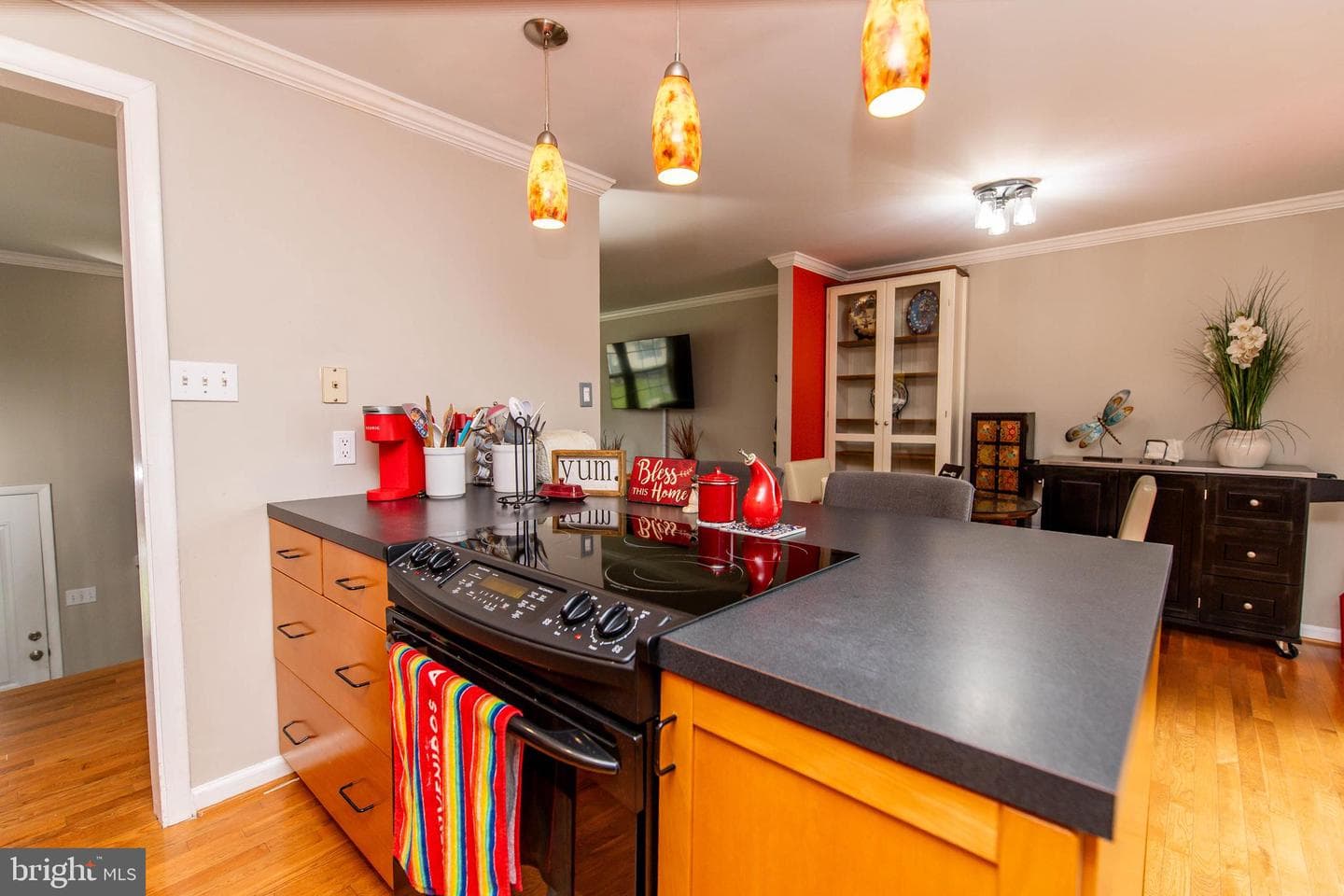 15613 Wembrough Street photo 11