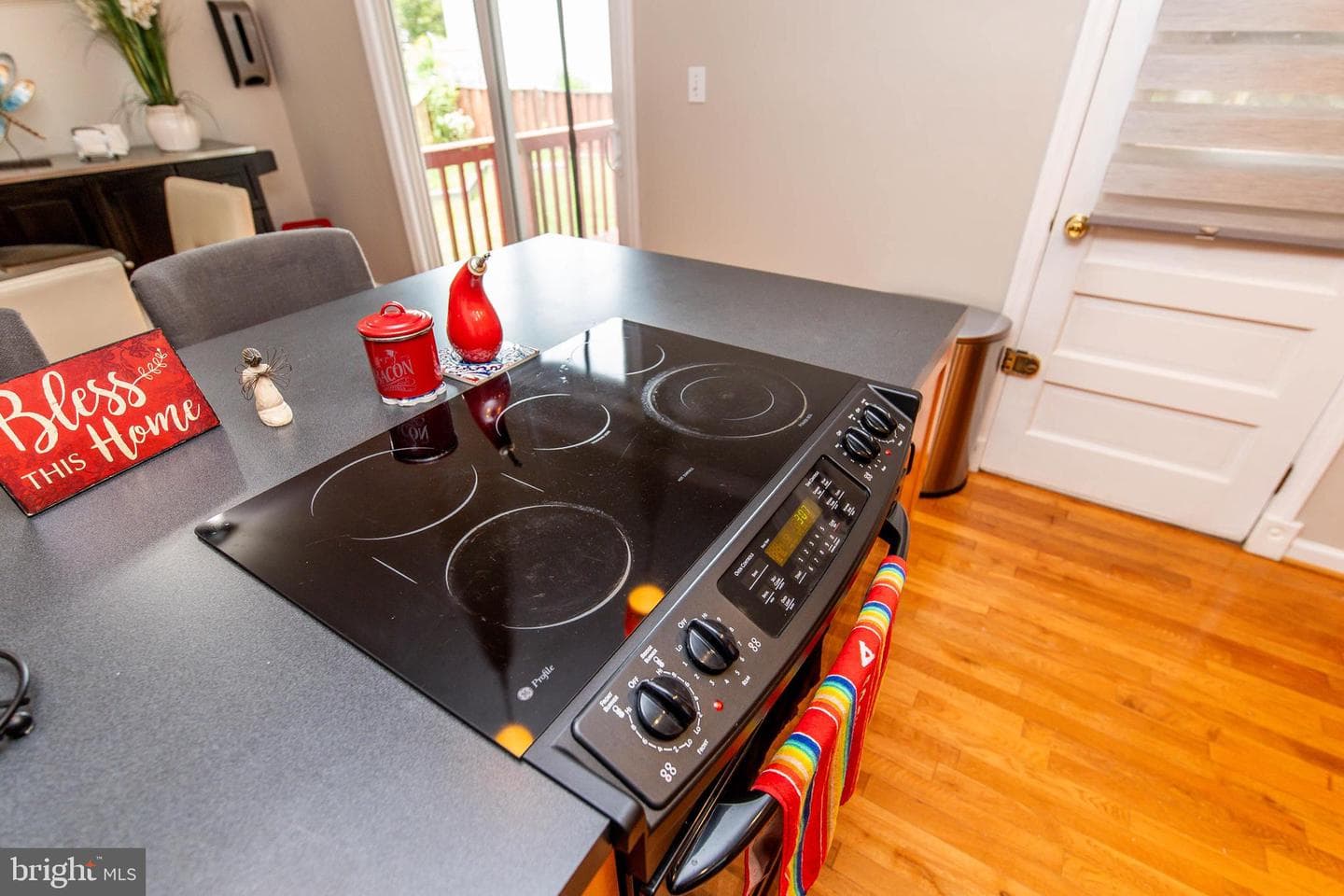 15613 Wembrough Street photo 14