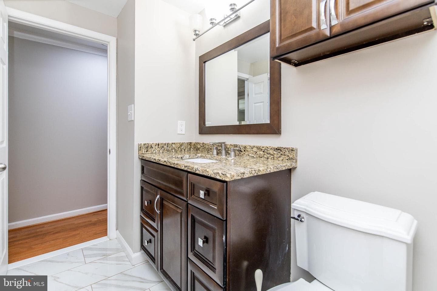 15613 Wembrough Street photo 17