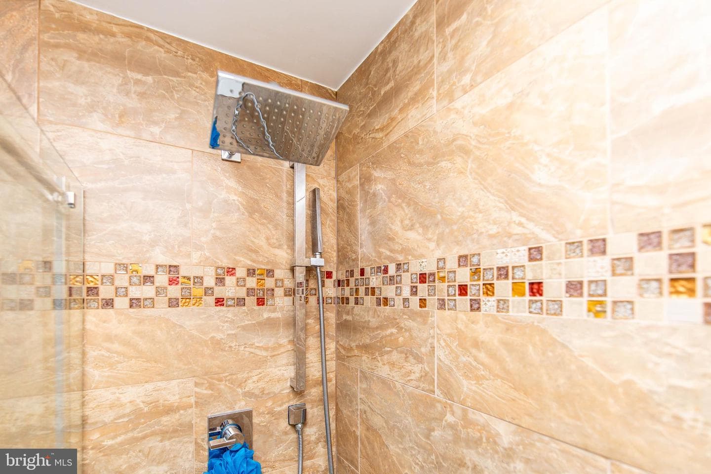 15613 Wembrough Street photo 20