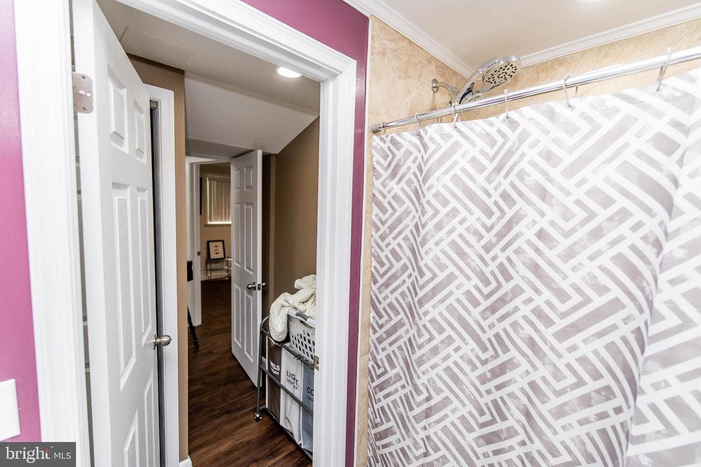 15613 Wembrough Street photo 39