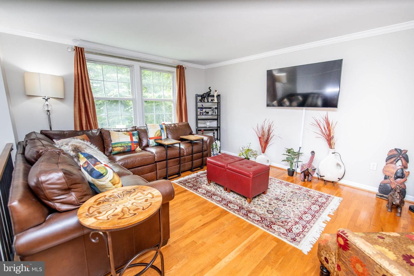 15613 Wembrough Street photo 4