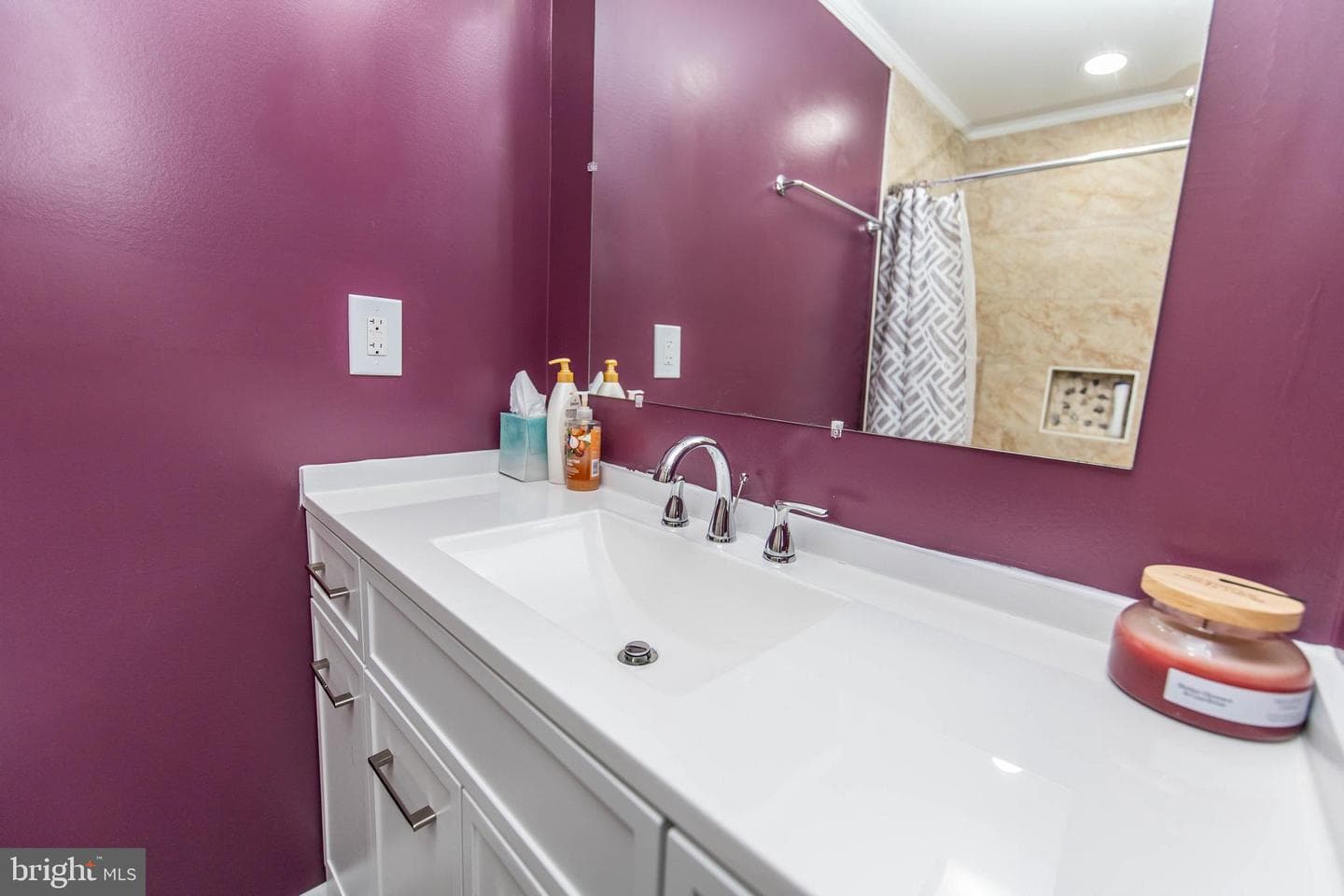 15613 Wembrough Street photo 40