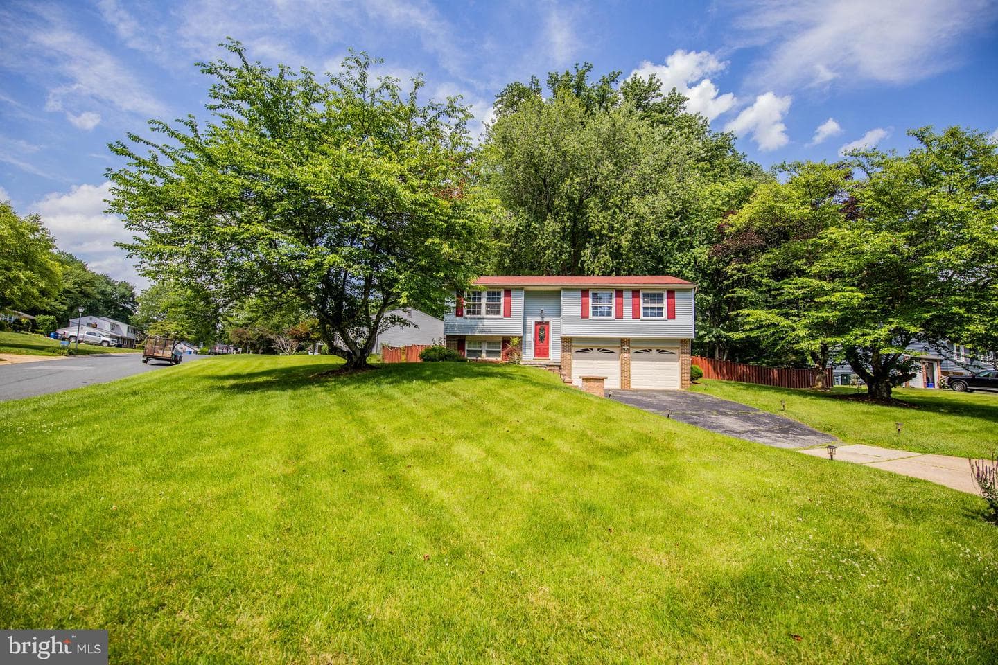 15613 Wembrough Street photo 44