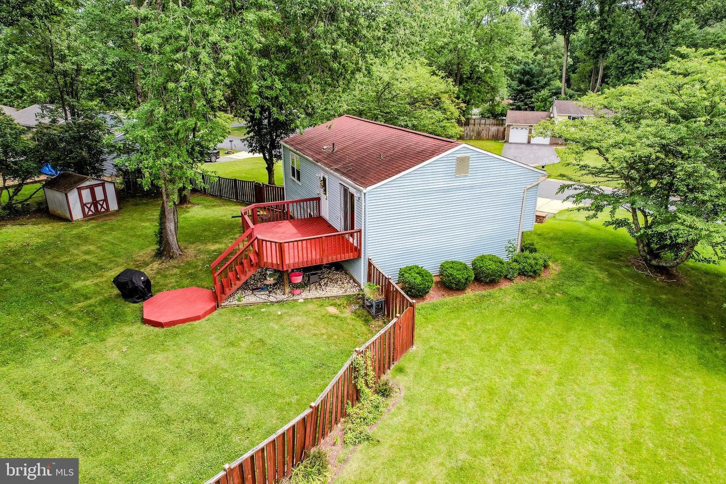 15613 Wembrough Street photo 49