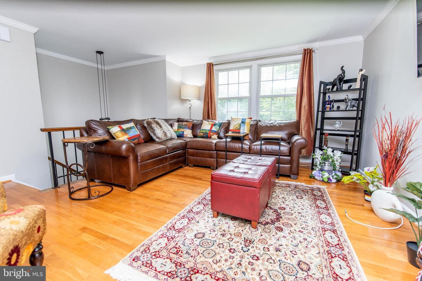 15613 Wembrough Street photo 5