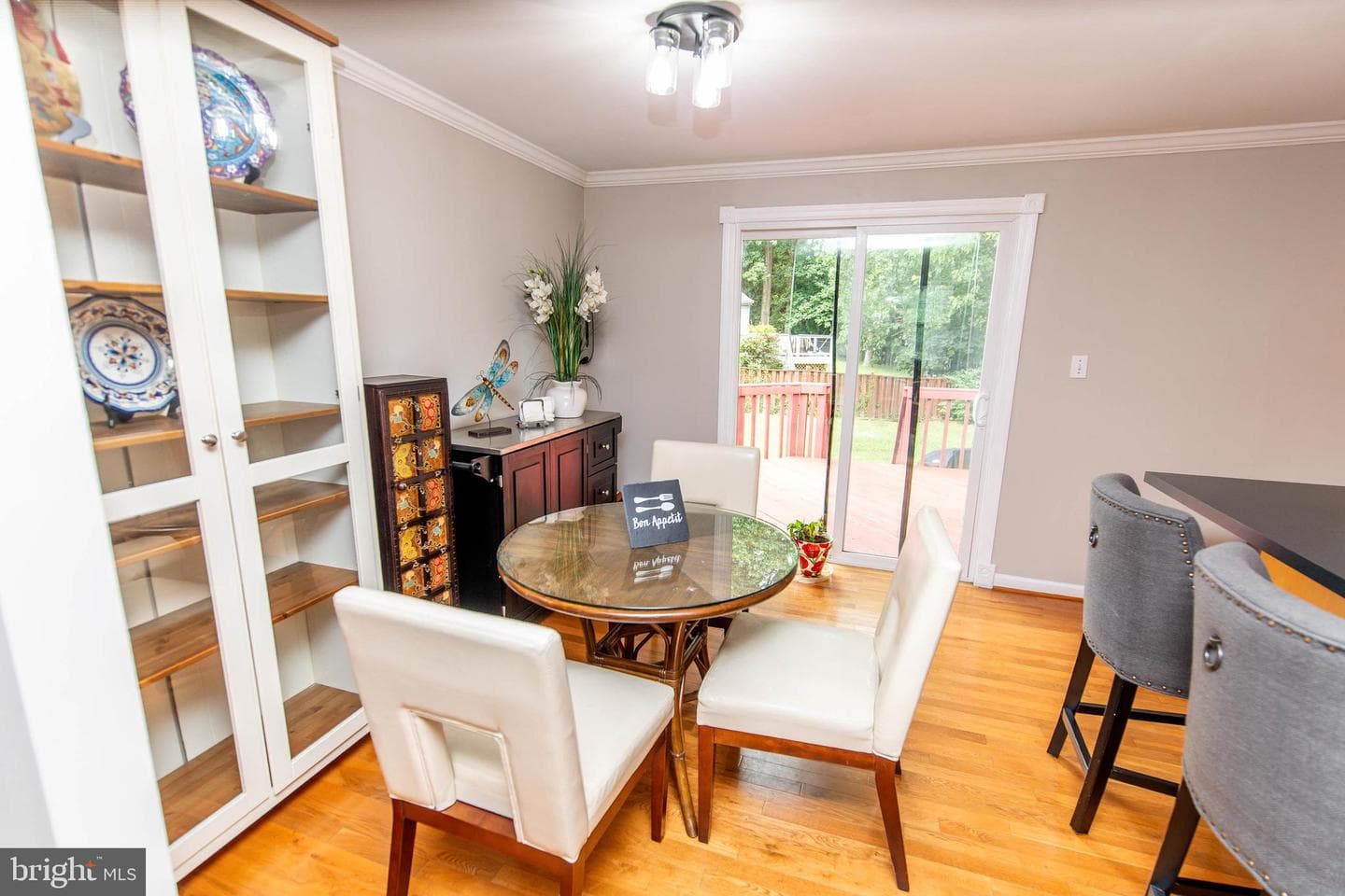 15613 Wembrough Street photo 7