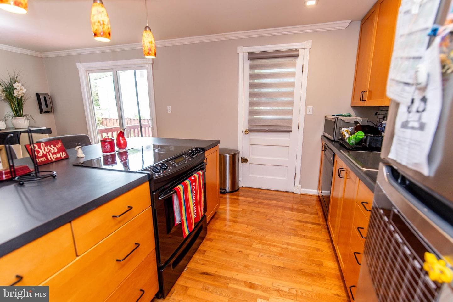 15613 Wembrough Street photo 8