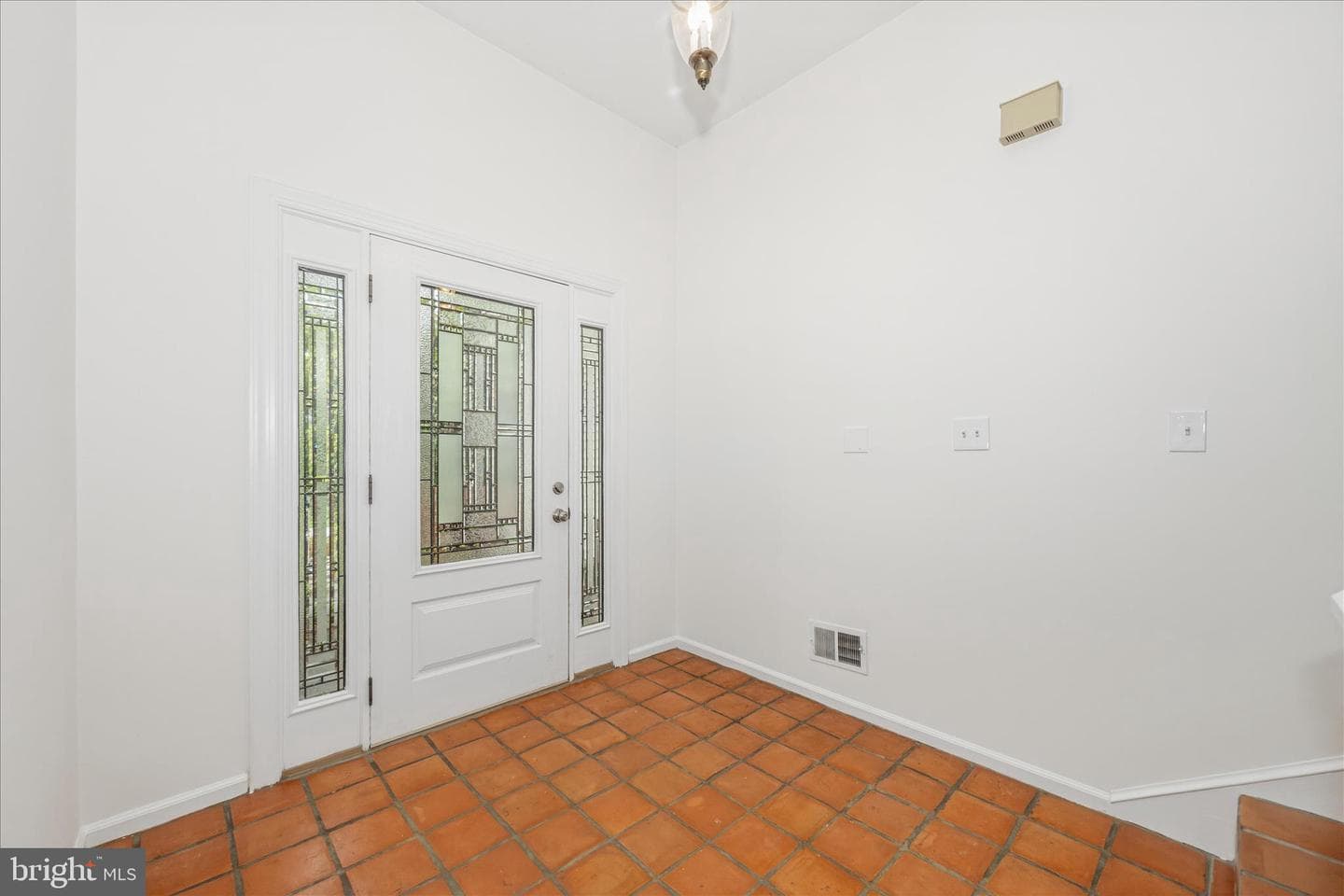 9924 Shrewsbury Court photo 5
