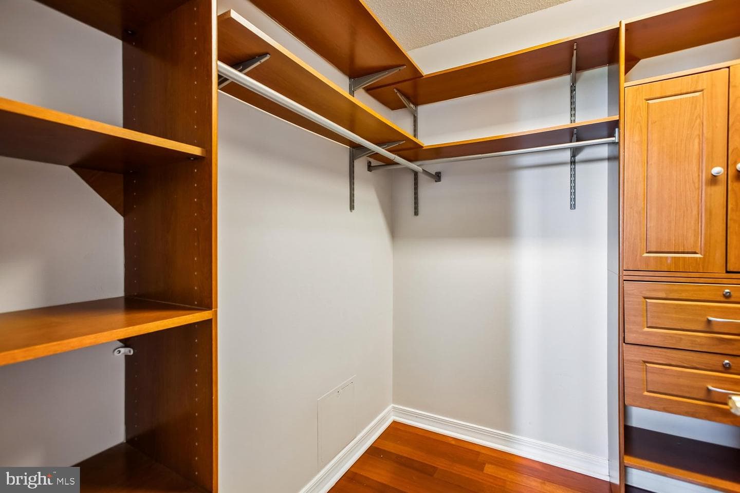 5809 Nicholson Lane #1001 photo 35