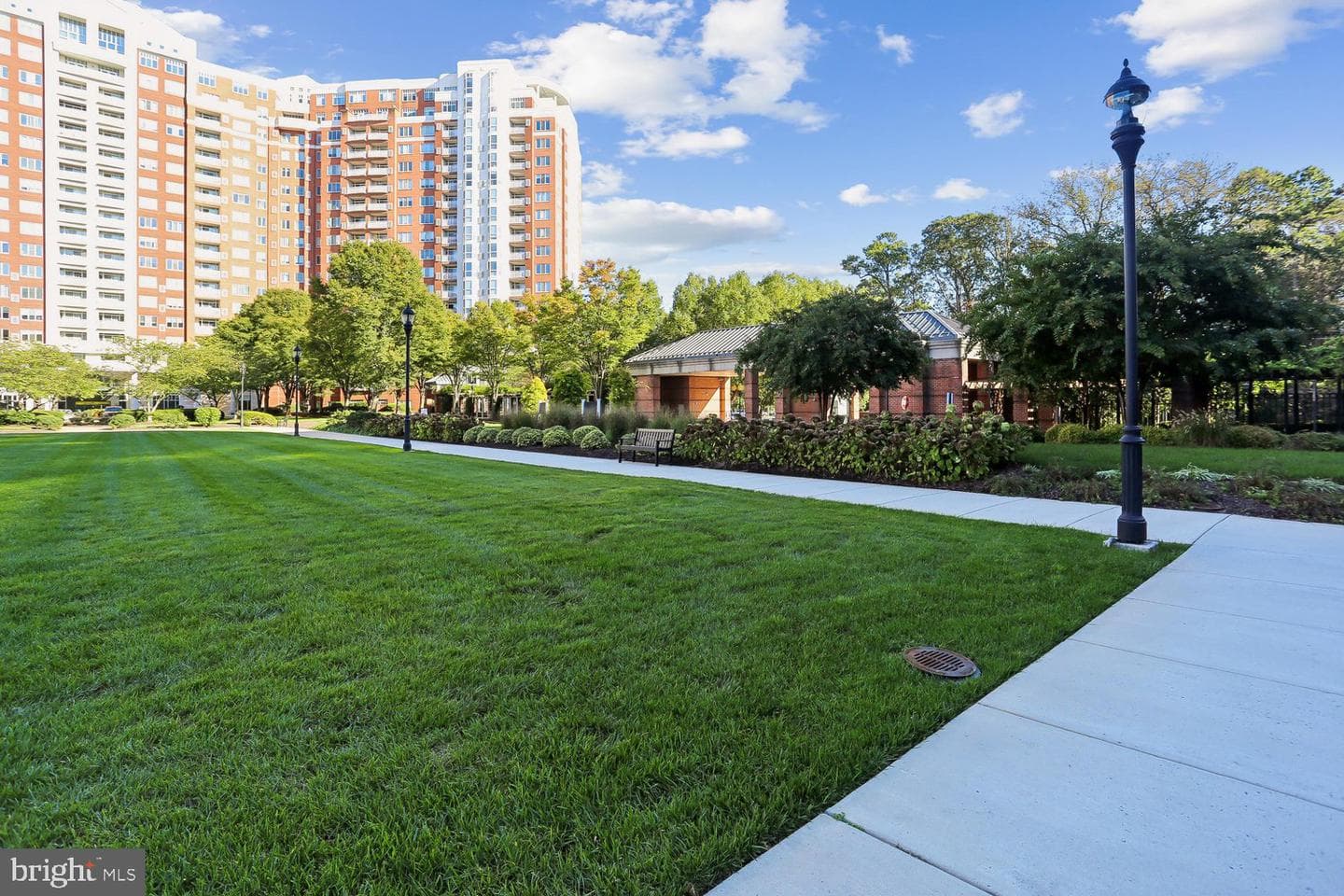 5809 Nicholson Lane #1001 photo 63