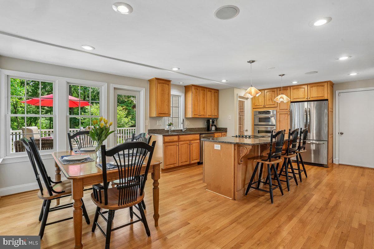 14404 Kings Grant Street photo 11