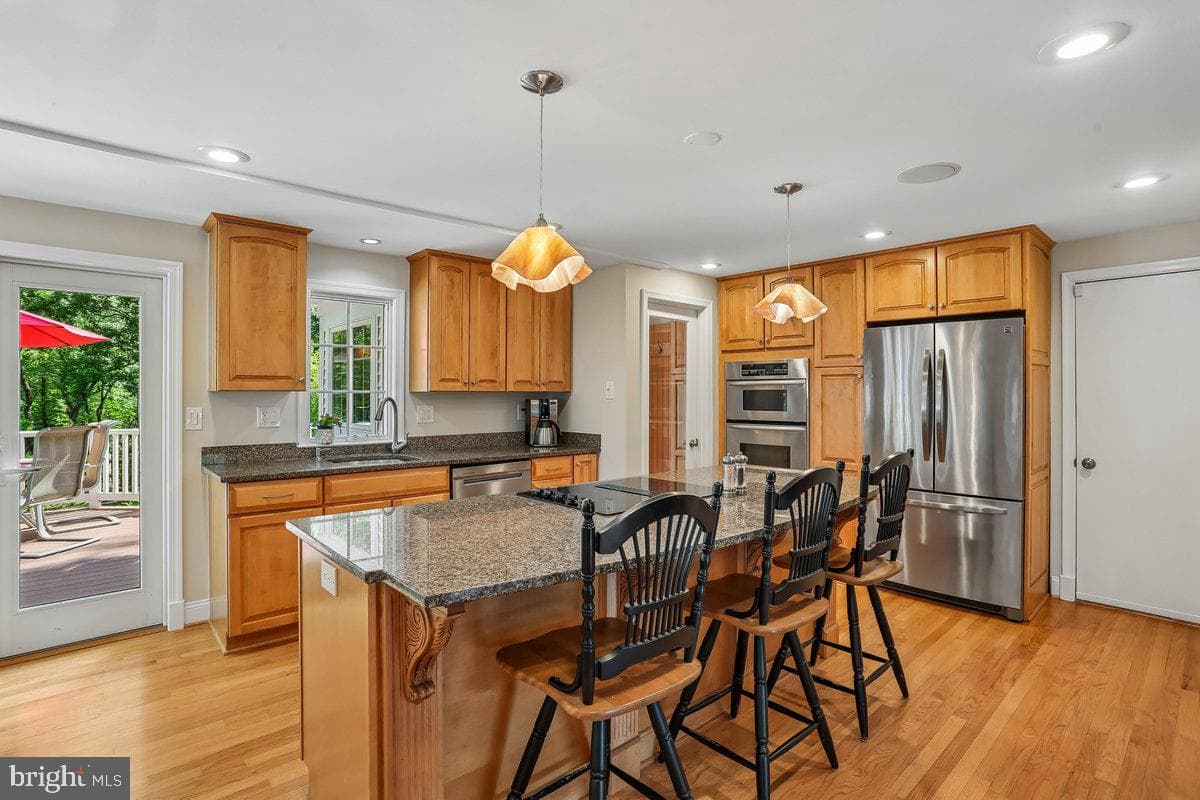 14404 Kings Grant Street photo 9