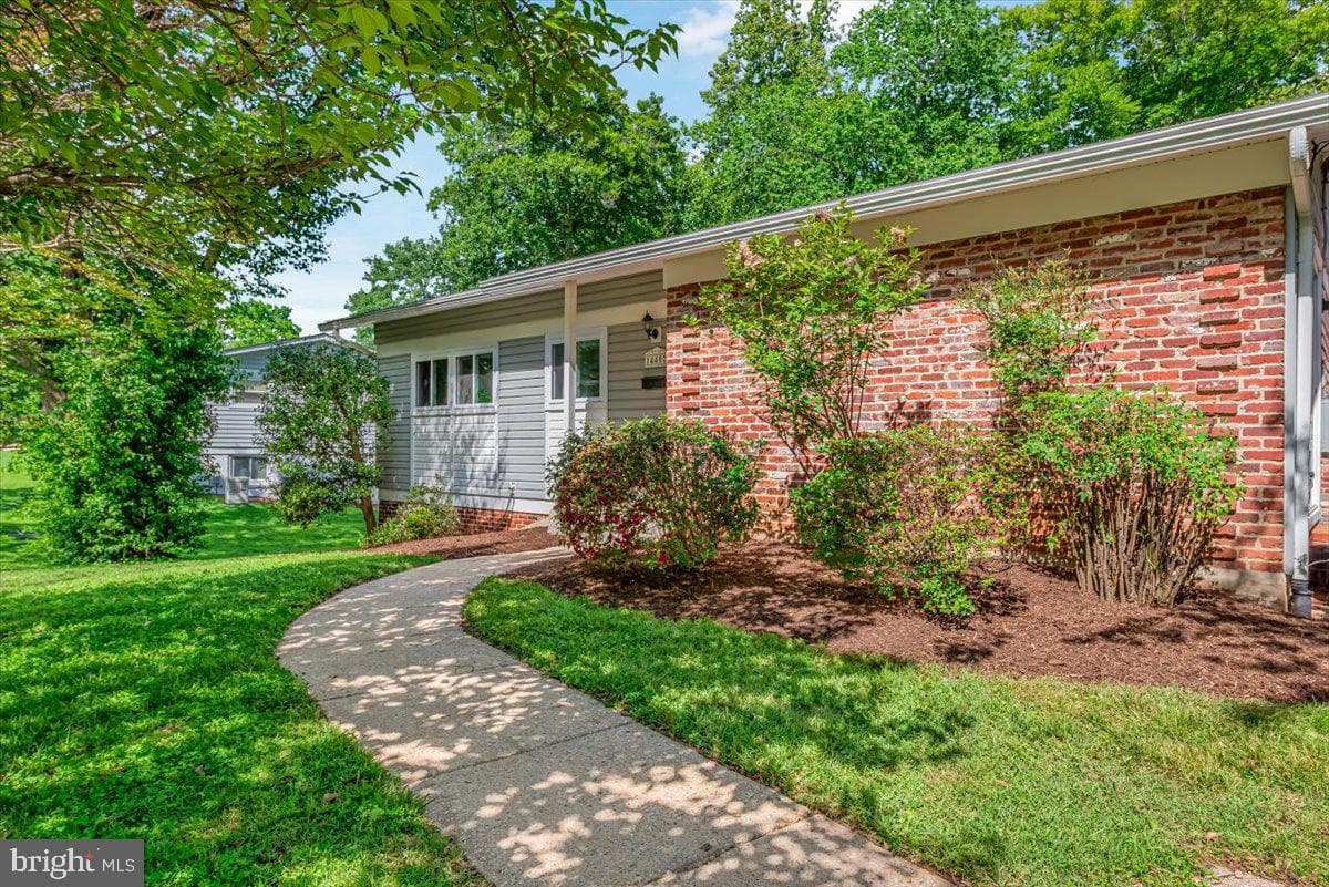 14407 Briarwood Terrace, Rockville