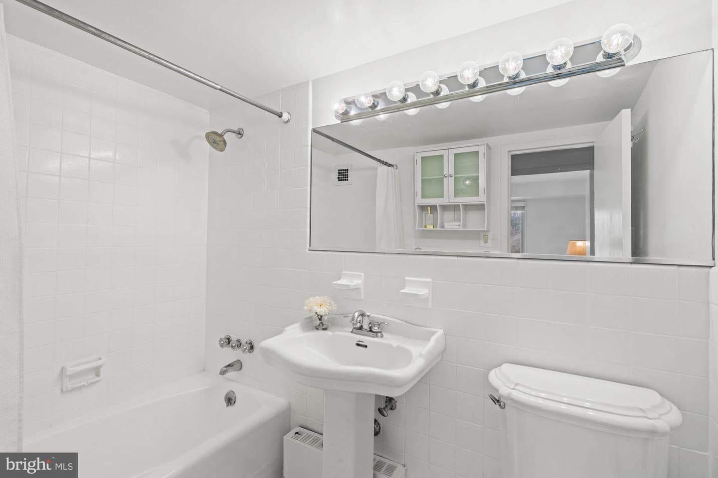 5100 Dorset Avenue #111 photo 29