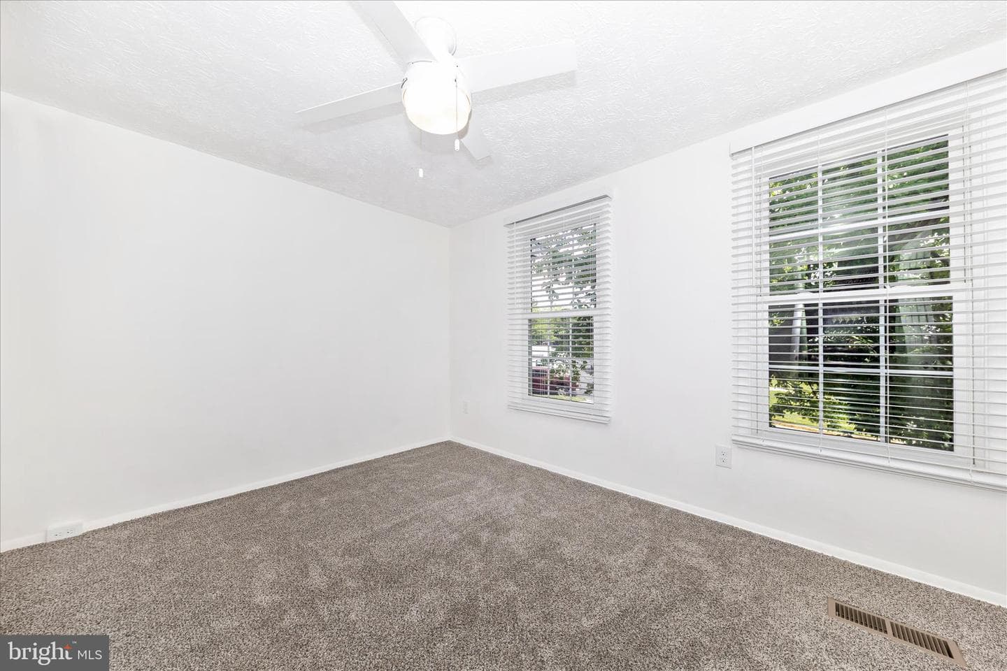 19453 Breezedale Lane photo 22