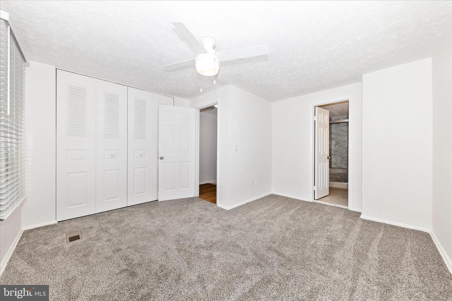 19453 Breezedale Lane photo 24