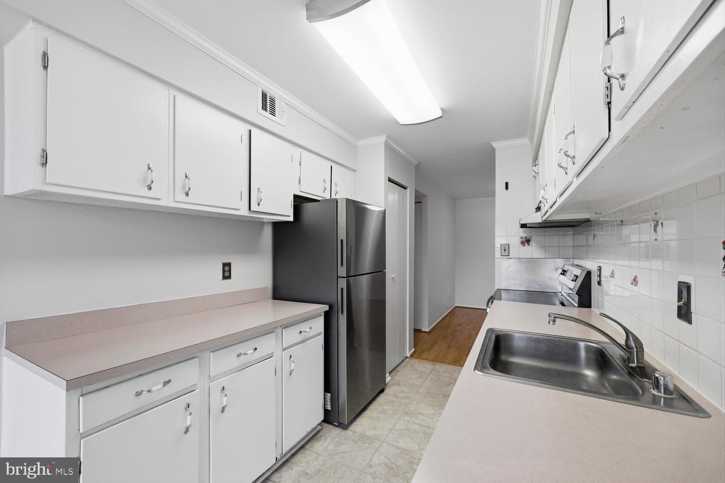 421 Christopher Avenue #14 photo 30