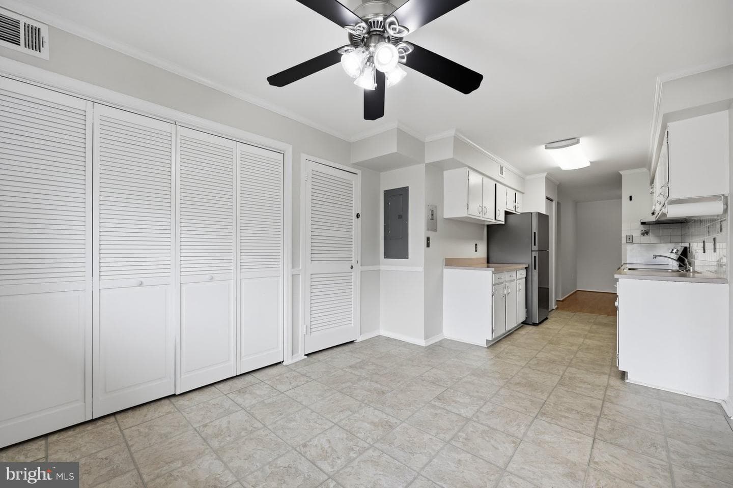 421 Christopher Avenue #14 photo 37