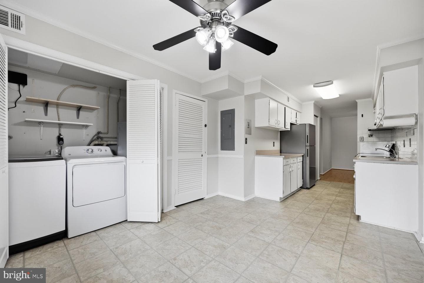 421 Christopher Avenue #14 photo 38