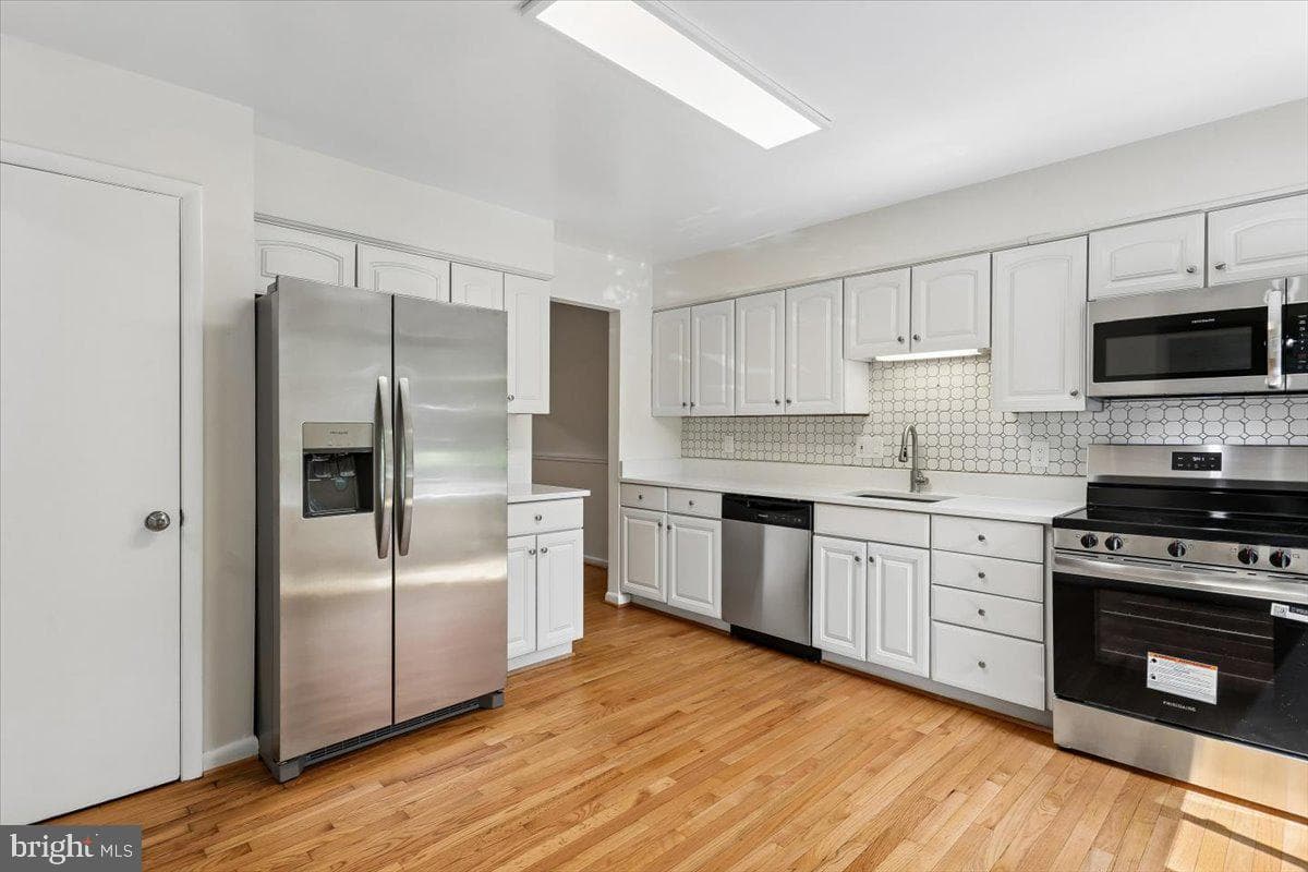 12234 Greenleaf Avenue, Potomac