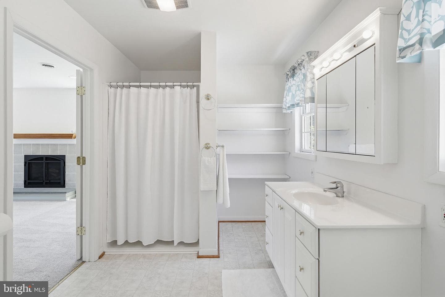 504 Waterford Road photo 24