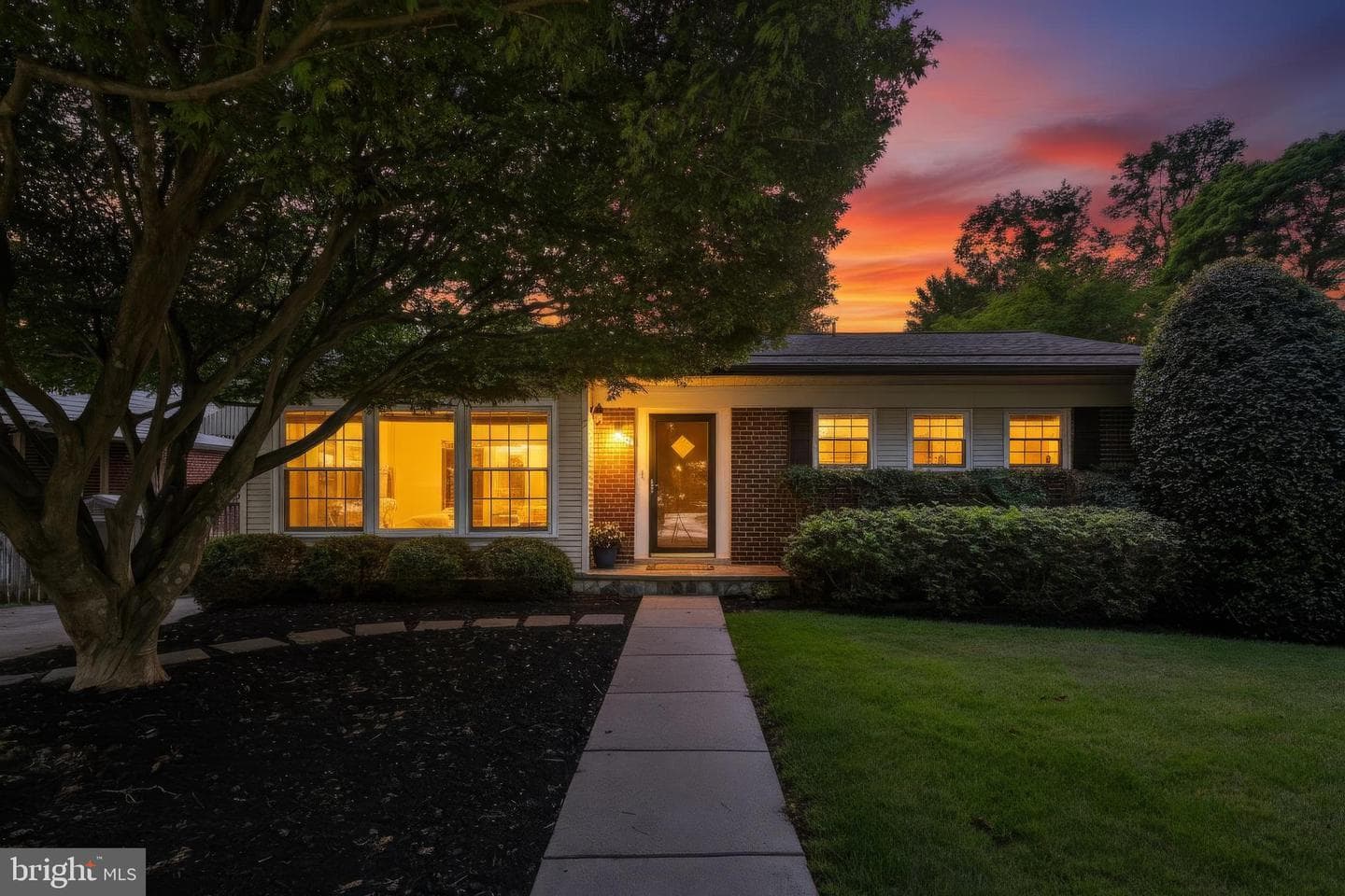 504 Waterford Road photo 4