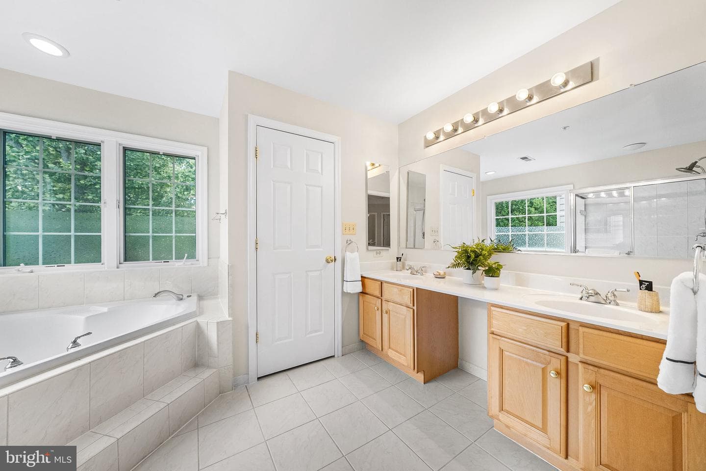135 Wootton Oaks Court photo 43