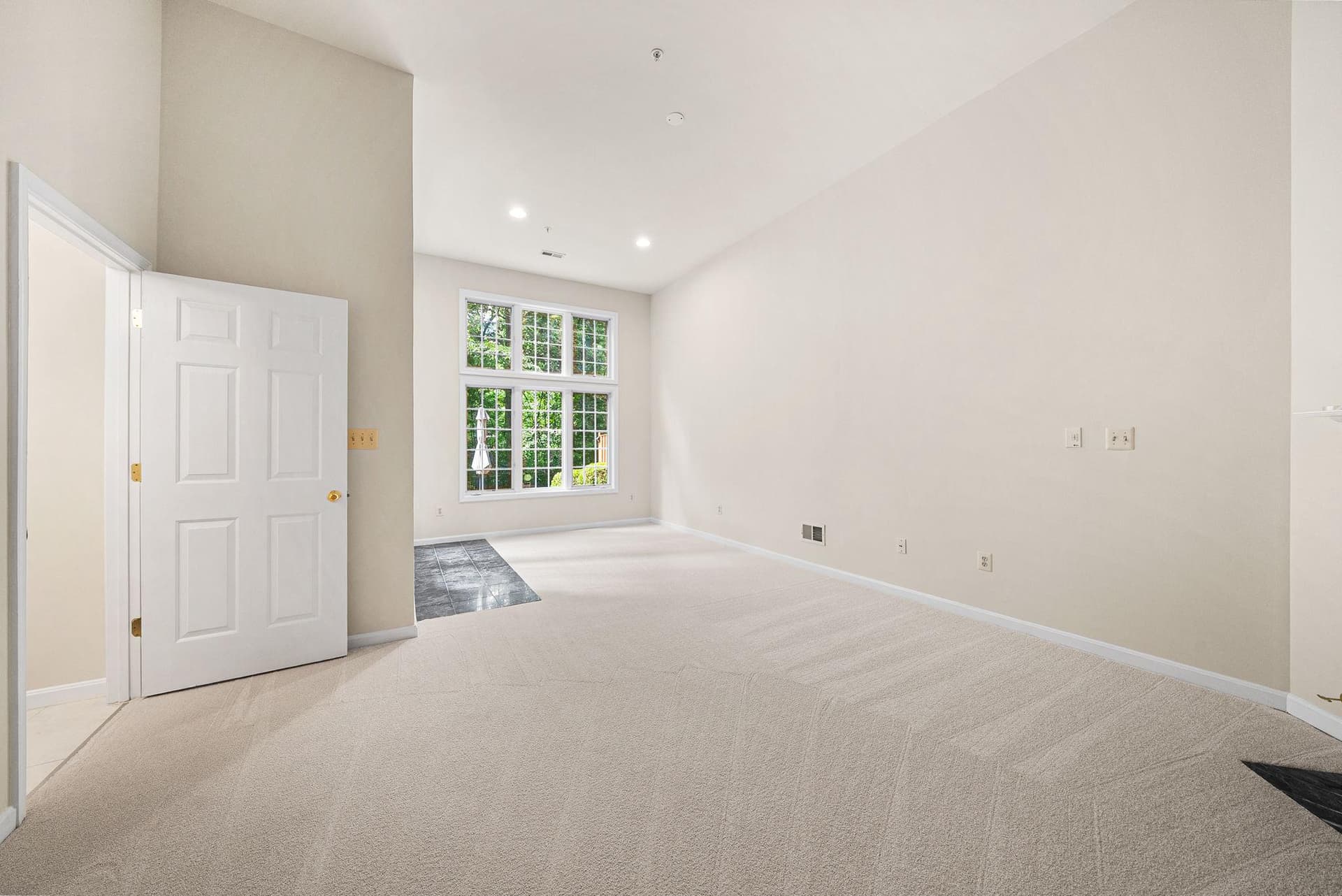 135 Wootton Oaks Court photo 9
