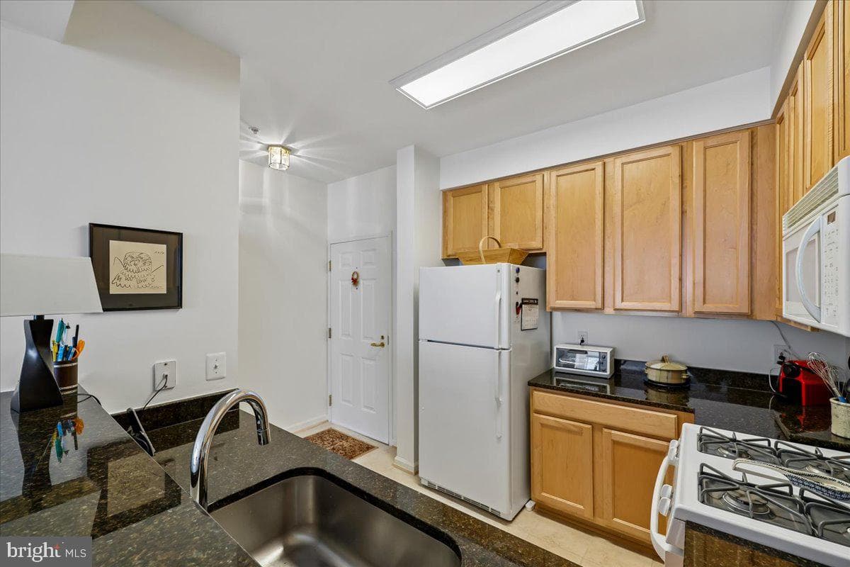 310 High Gables Drive #307 photo 12