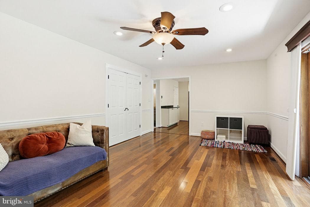 8 Bouldercrest Court photo 10