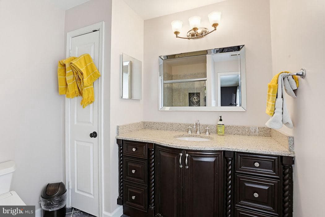 8 Bouldercrest Court photo 23