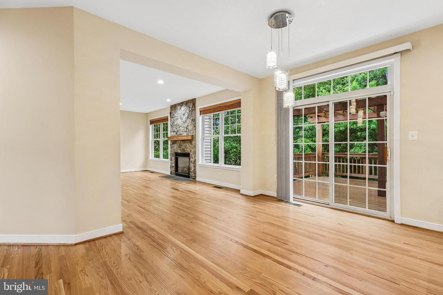 14226 Floral Park Drive photo 20