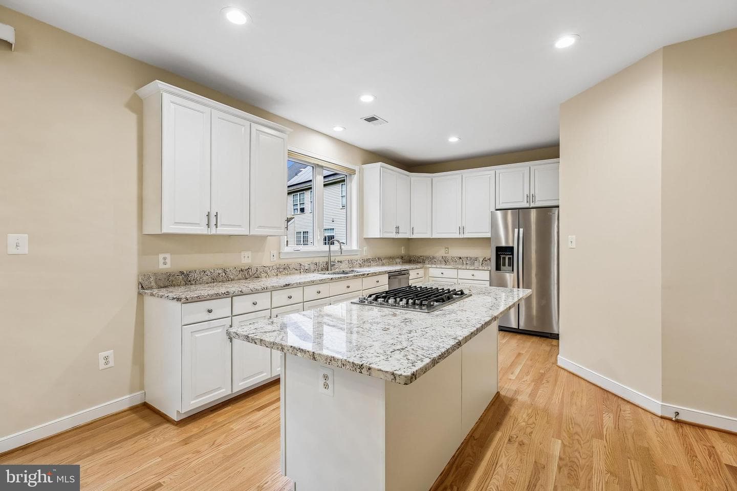 14226 Floral Park Drive photo 23