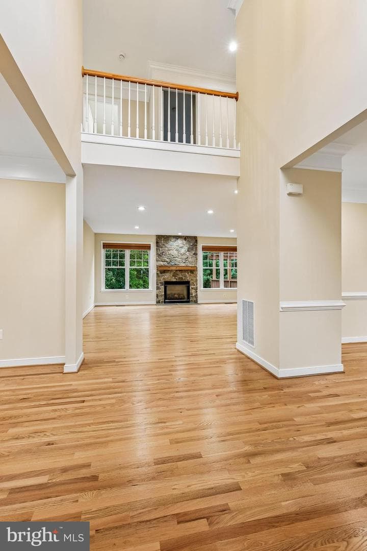 14226 Floral Park Drive photo 8