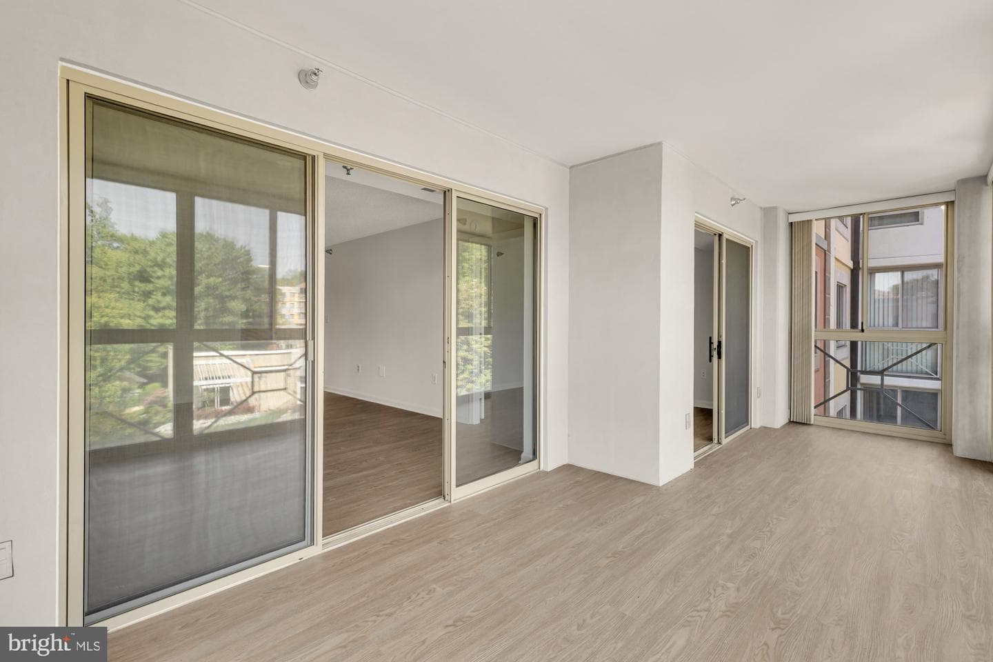 14805 Pennfield Circle #309 photo 15