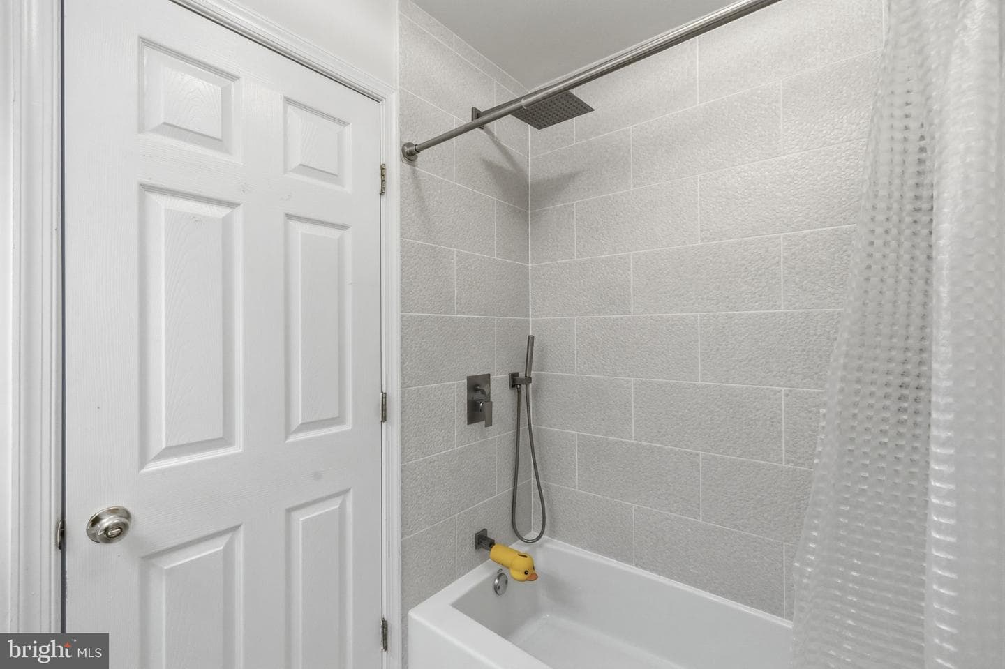 21123 Camomile Court #113 photo 38